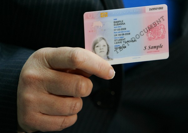Od 1 stycznia 2013 roku w rejestracji – zarówno w przychodni jak i w szpitalu – powinien pacjentowi wystarczyć numer PESEL oraz dokument tożsamości.     