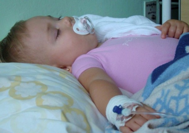 Zuzię z Tarnowskich Gór rotawirus gnębił przez miesiąc. Gorączka, wymioty i biegunka osłabiają dziecko. Niemowlęta najczęściej wymagają leczenia w szpitalu.    