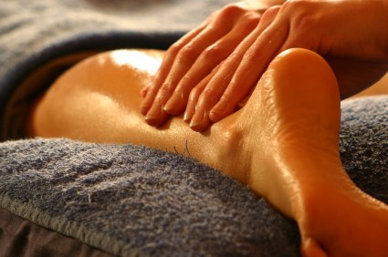 Umiejętnie wykonane masaże poprawią krążenie, zmniejszą obrzęki, sztywność mięśni i stawów.    