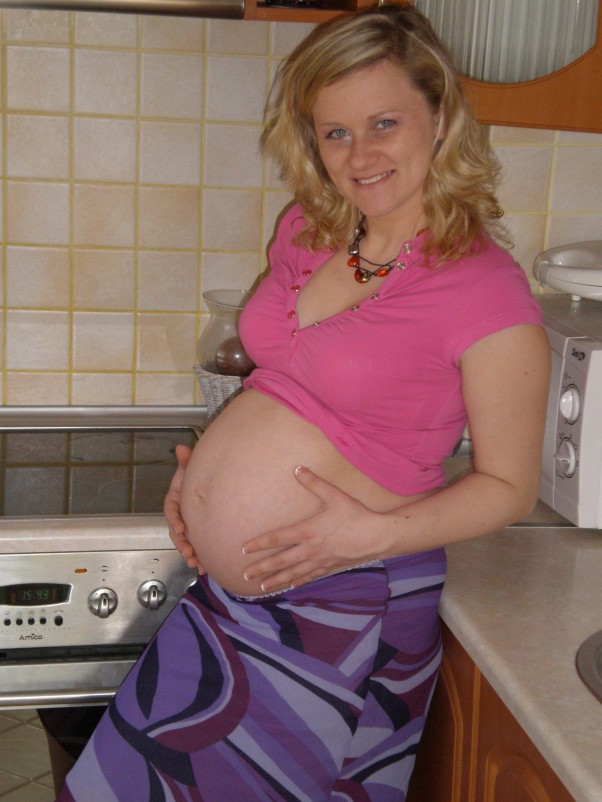 P6060072.JPG A tak wyglądałam jeszcze tydzień przed porodem 35/36 tydz. ciąży
