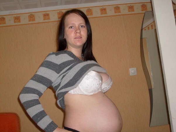 Zdjęcie zgłoszone na konkurs eBobas.pl 34 tydzień ciąży a tu już wyglądałam  jak smoczyca hihihi  