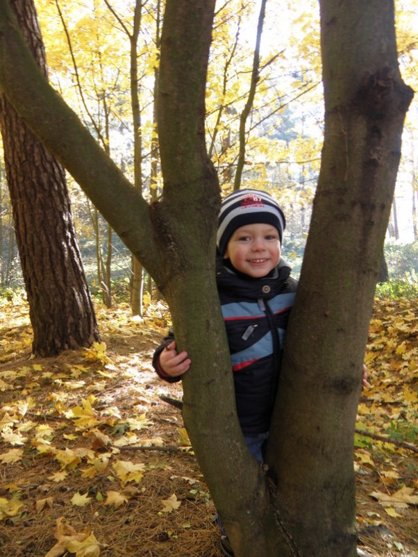  konkurs eBobas.pl jesienny spacerek po lesie:&#41; Las jesienią jest tajemniczy i fascynujący. Po prostu przepiękny. Kolory jesiennego lasu sprawią, że mimo słoty i chlapy jesteśmy weselsi. 