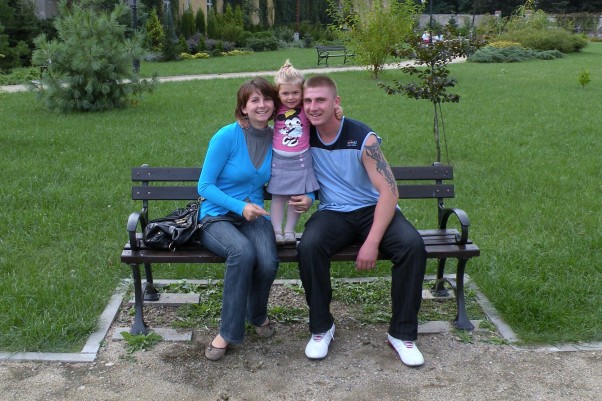 Moja rodzinka&#45; 13 wrzesnia 2009 Tu na wycieczce w Tarnobrzegu&#40; jeszcze nie wiemy że już jest we mnie rozwija się nowe życie&#41;