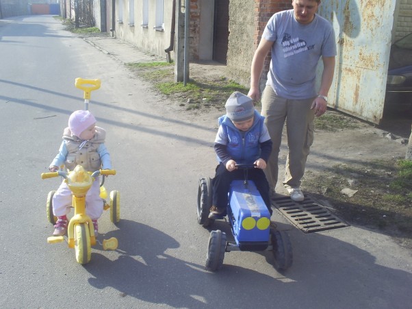 Zdjęcie zgłoszone na konkurs eBobas.pl Traktor też jest fajna sprawa&lt;br /&gt;Gdy rowera brak też się nada :&#41;