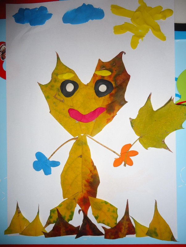 Jesienny stworek Gdy Łucja 4 lata była na spacerze postanowiła nazbierac liści i zrobiła z nich jesiennego stworka,a oto efekt jej pracy;&#41;