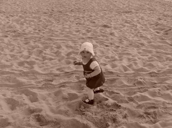 Zdjęcie zgłoszone na konkurs eBobas.pl Plaża dzika plaża:&#45;&#41;Międzyzdroje 2010