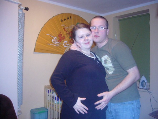 Zdjęcie zgłoszone na konkurs eBobas.pl Razem z mężem czekaliśmy na &quot;zawartość&quot;ciążowego brzuszka.