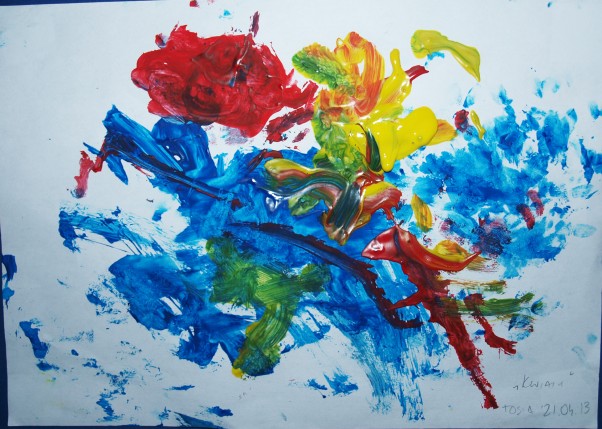 Kwiatowe szaleństwo Moja niespełna 3&#45;letnia Córcia miała do dyspozycji słoiczki z farbkami zaopatrzone w pędzle, wiec sama dokonała wyboru kolorów, oto Jej wyobrażenie Kwiatów:&#41;