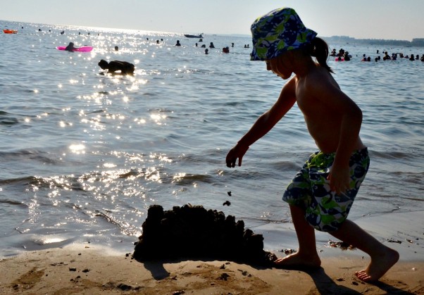 Zdjęcie zgłoszone na konkurs eBobas.pl zabawy na plaży :&#41;