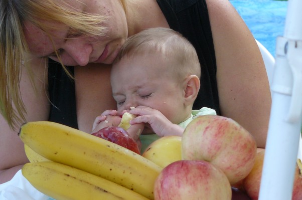 Kuba i banan nie ma  już miejsca w brzuszku, a ja bym jeszcze coś zjadł, na przykład jakiegoś bananka :&#41;