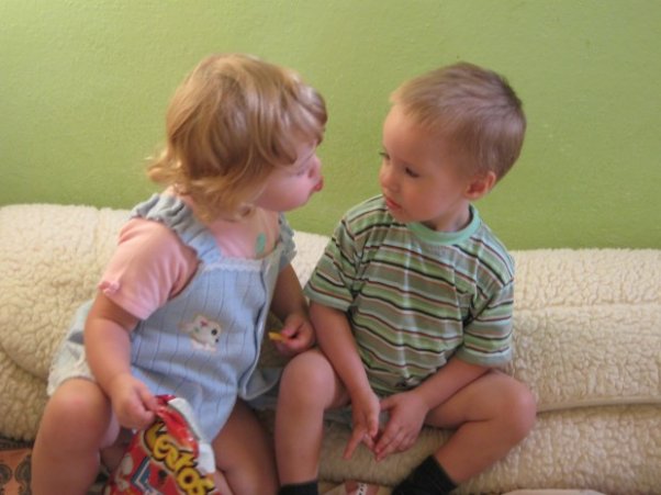 Amelka i Alanek za młodzi na całowanie
