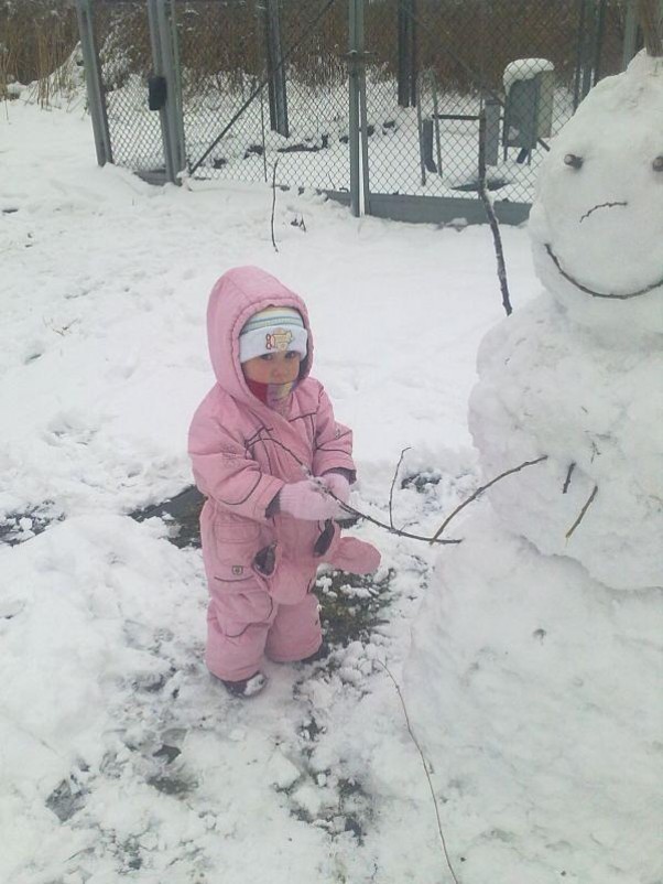 Aleksandra Uwielbiam śnieg i lepienie bałwanków :&#41;