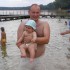 Moja mała córeczka z tatusiem poraz pierwszy na wspólnych wakacjach na Mazurach w mieście Ryn nad jeziorem Ołów;&#45;&#41;