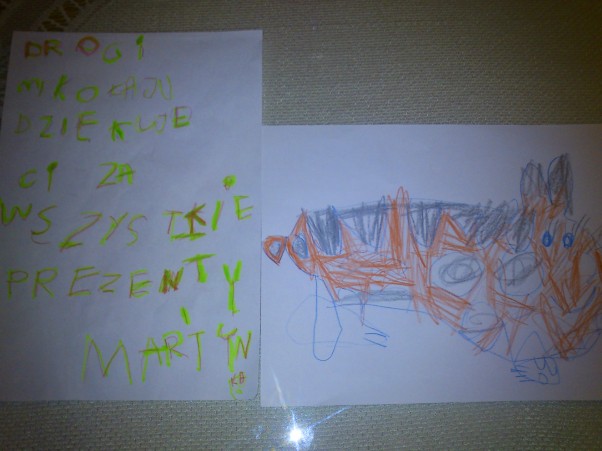 Martynka 4,5 roku:&#41; A oto list napisany do Milołaja przez Martynke w którym dziekuje mu za wszystkie prezenty,a przede wszystkim za jeden który narysowała na rysunku obok,jakby sie ktos nie domyślił to jest króliczek miniaturka o imieniu Fajtuś :&#41;