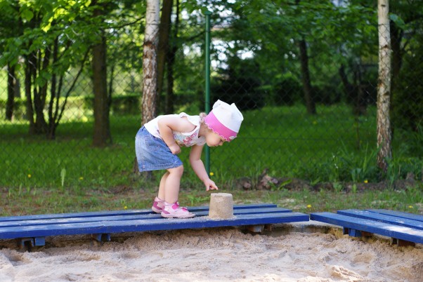 Zdjęcie zgłoszone na konkurs eBobas.pl Uwielbiam robić babki  z piasku:&#41;