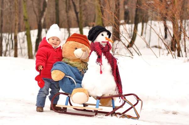 Zuzinka i przyjaciele Zuzinka uwielbia zimowe harce:&#41; Najlepsze spacery, to te z mamusią,ulubionym pluszakiem i zimowym przyjacielem. Zawsze świetnie się bawimy i kreatywnie spędzamy wolny czas :&#41;