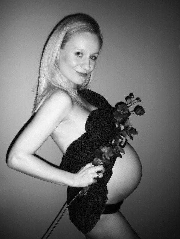 Zdjęcie zgłoszone na konkurs eBobas.pl kto powiedział że córeczka odbiera urodę:&#41;\nKochanie czekam na Ciebie......