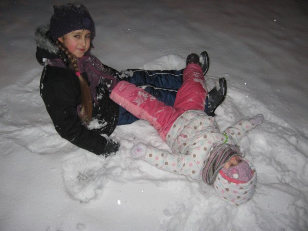 Zdjęcie zgłoszone na konkurs eBobas.pl Zima jest jednak piękna, a harce na śniegu są super :&#41;