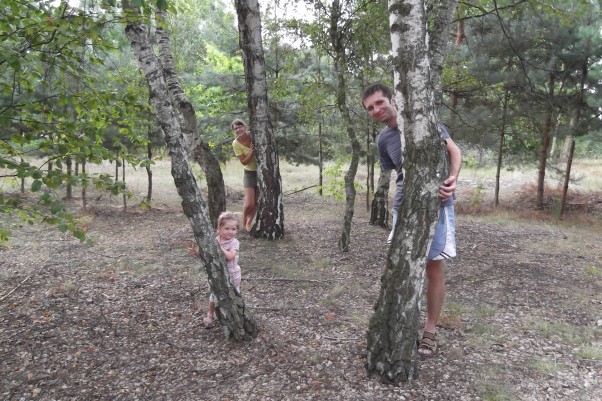 Zdjęcie zgłoszone na konkurs eBobas.pl Rodzinny spacerek po lesie, a ku ku...
