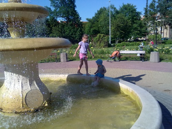 Zdjęcie zgłoszone na konkurs eBobas.pl Bo najlepsza jest fontanna.