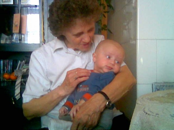 Zdjęcie zgłoszone na konkurs eBobas.pl najlepiej u kochanej babci:&#41;