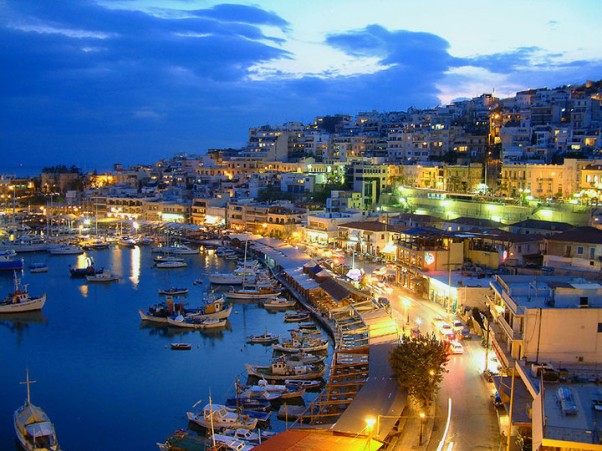port w Atenach , Pireus.jpg port w Atenach , Pireus 