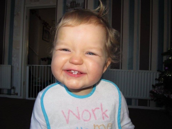 Zdjęcie zgłoszone na konkurs eBobas.pl nasza kochana córeczka zawsze uśmiechnięta i pełna energii jak tylko przekroczy bramę parku