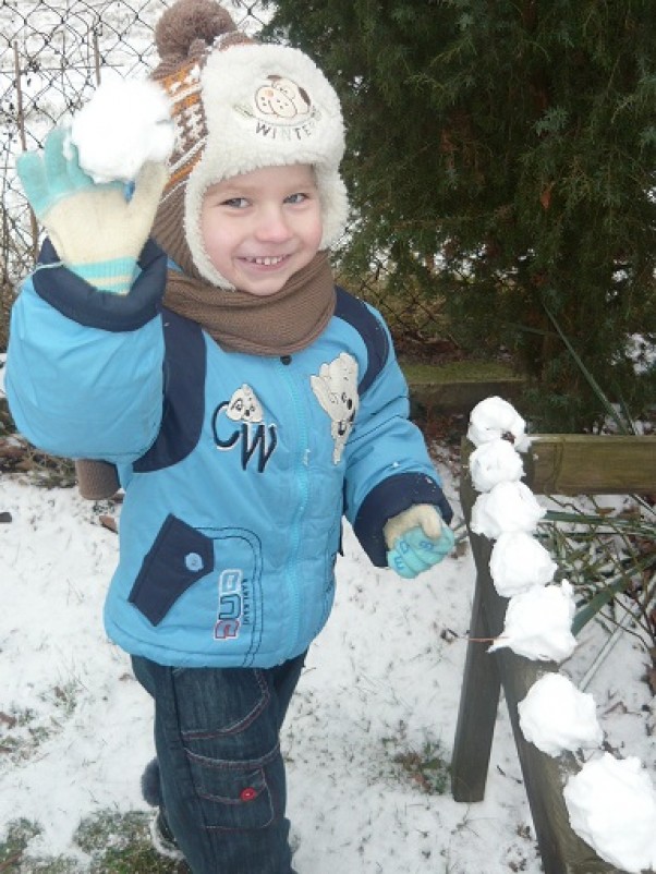 Zdjęcie zgłoszone na konkurs eBobas.pl Gotowi na śniegową bitwę? Bo ja tak...