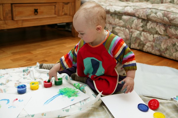 Amelunia Amelia maluje farbkami pierwszy raz w życiu :&#45;&#41;
