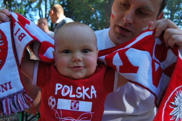 Polska biało czerwoni !!  Cała Polska kibicuje, kadra meczu nie zepsuje !! :&#41;&#41;