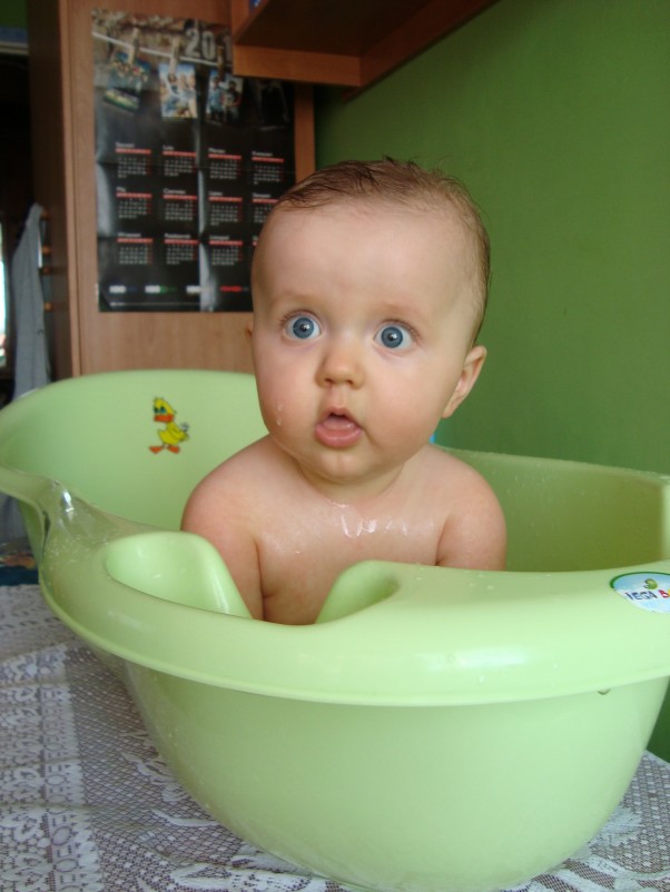 Adrianek Uwielbiam się kąpać :&#41;