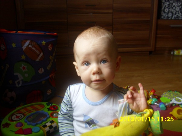 Zdjęcie zgłoszone na konkurs eBobas.pl Nasze dziecko potrafi WYWOŁAĆ UŚMIECH na naszych twarzach :&#41; Wystarczy na Niego spojrzeć :&#41;!!