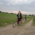 Tutaj Babunia Mariola z wnukami na rowerowym spacerku!