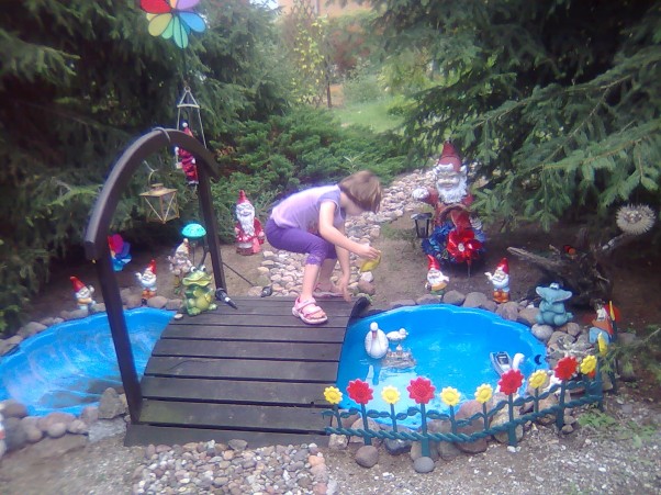 Zdjęcie zgłoszone na konkurs eBobas.pl moja córeczka ...&#40;jejku chyba trafiłam do ogrodu Alicji z krainy czarów&#41;
