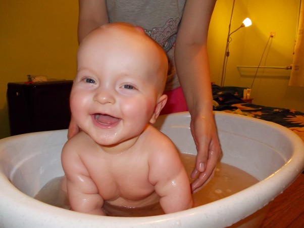 Maciuś w kąpieli :&#41; Bo kompiel to ja uwielbiam :&#41;