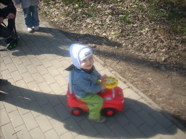 Zdjęcie zgłoszone na konkurs eBobas.pl Hubert w parku