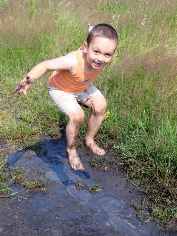 Kubuś najlepsza zabawa jest właśnie w błotku...:&#41;