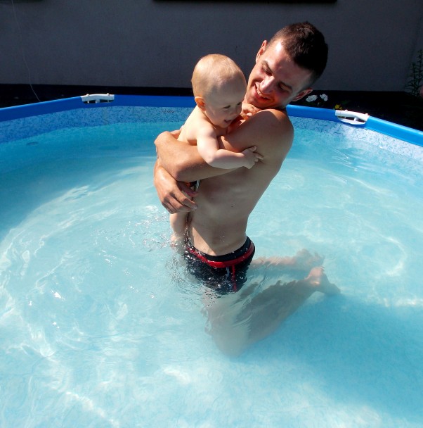 Zdjęcie zgłoszone na konkurs eBobas.pl pierwszy raz w basenie:&#41;&#41;