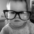 Mały człowieczek przez wielkie okulary zobaczy więcej ? Tak myślała Antosia mając rok i pięć miesięcy.\nAntosia 3 latka
