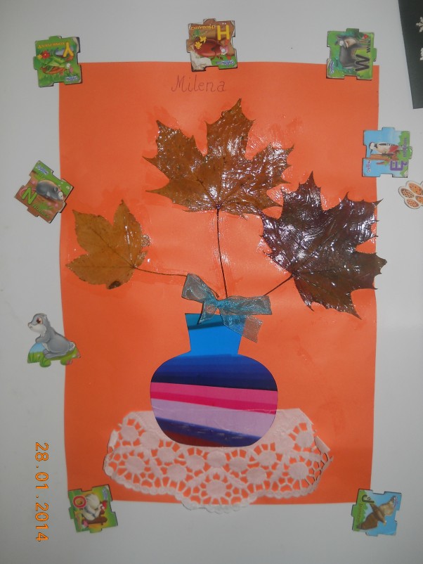 Zdjęcie zgłoszone na konkurs eBobas.pl Milena 3 lata i 10 miesięcy\noto bukiet dla mamy w wykonaniu Milenki wazonik z papieru, kwiatki z liści i piękna kokardka z materiału do tego trochę kleju i wiele radości przy tworzeniu :&#41;
