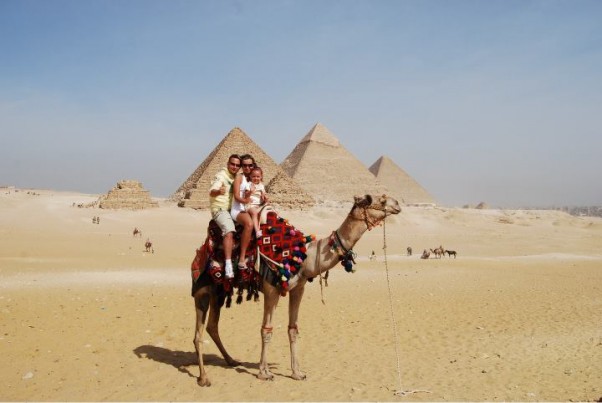 Zdjęcie zgłoszone na konkurs eBobas.pl Cała rodzinka na wakacji  w Egipt wakacje   letnim.