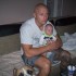 Mały Borysek ze swoim tatusiem 