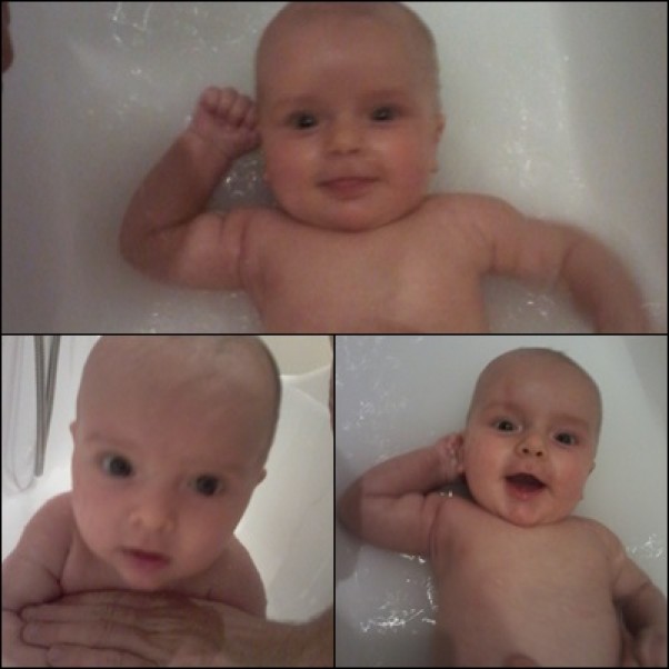 Bartoszek 3 miesiące Nasze kochane ucieszone maleństwo podczas codziennych kąpieli :&#41;&#41;