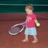 Nela gra w tenisa