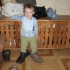 Oto mój syn Aleksander w trakcie przymiarki butów dziadka,czyż nie wygląda jak Kot w butach?:&#45;&#41;