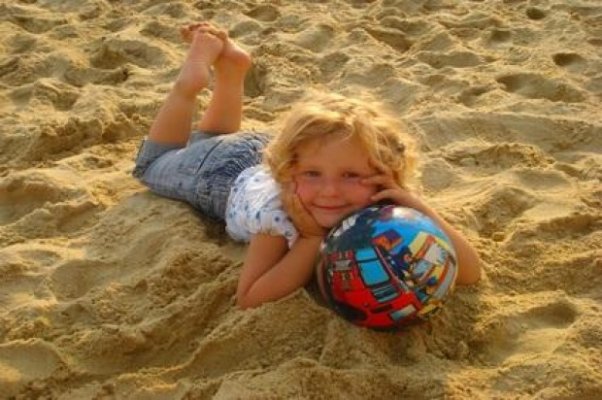 Niki konkurs.jpg Mała rzecz, a cieszy&#45; Mistrzostwa Polski w Beach Soccer 2009... Gliwice