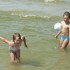 gra w piłkę to mój ulubiony sport, moja siostra śmieszka chętnie gra ze mną w piłkę wodną Ola i Kamilek