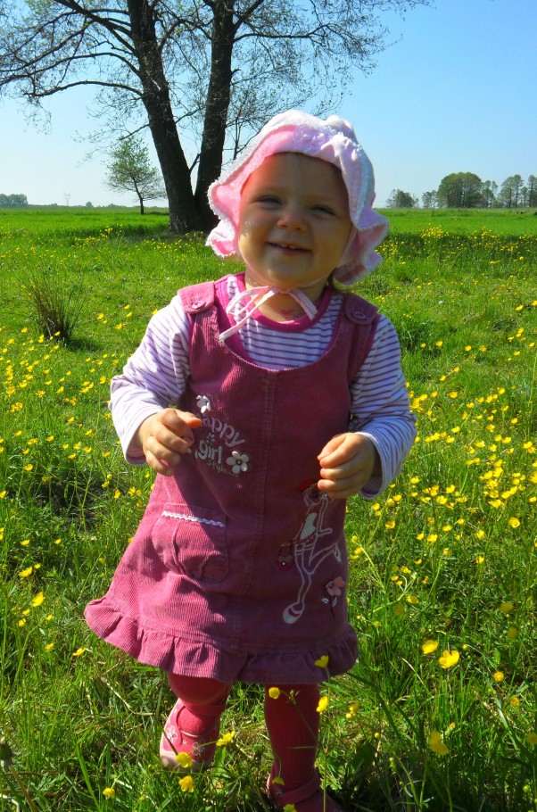 Zdjęcie zgłoszone na konkurs eBobas.pl Zielono mi w głowie i mlecze w niej kwitną...