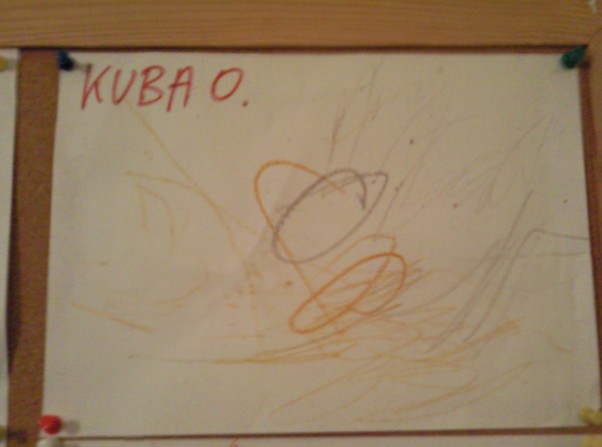 Zdjęcie zgłoszone na konkurs eBobas.pl pierwsze dzieło w żłobku :&#41; Kubuś maił 1,5 roku