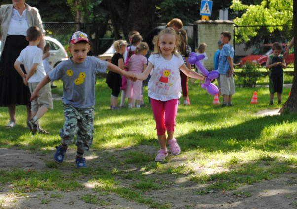 Zdjęcie zgłoszone na konkurs eBobas.pl Ola i jej pierwsza miłość przedszkolna.